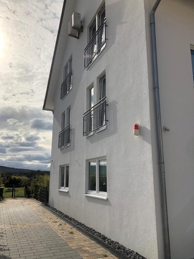 Stadtnahe Komfortferienwohnung Fuer Familien Und Geschaeftsreisende Hildesheim Buitenkant foto